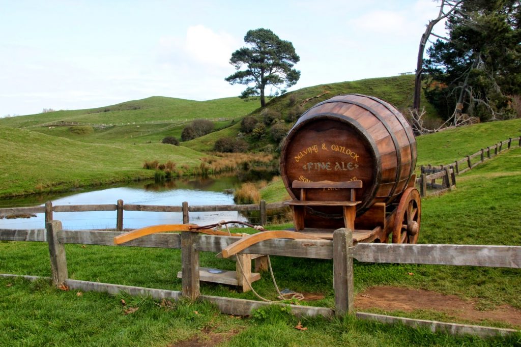 Hobbiton, New Zealand, Travel Drift