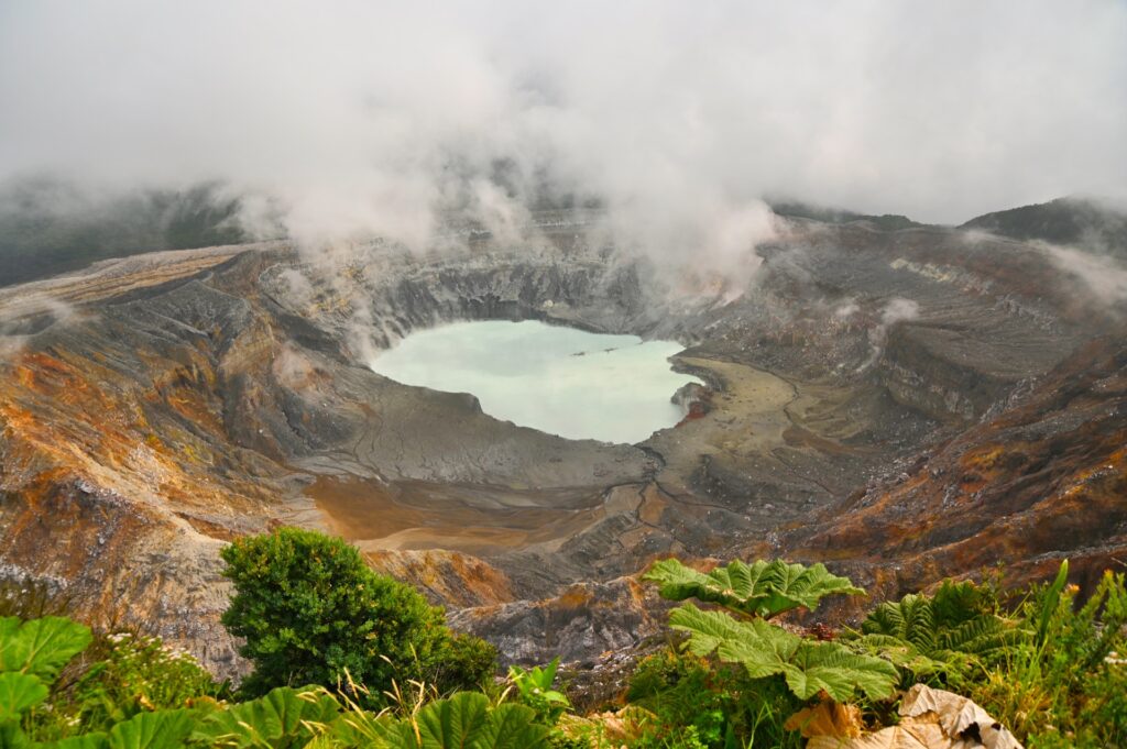 Volcan Poas, Costa Rica, Travel Drift